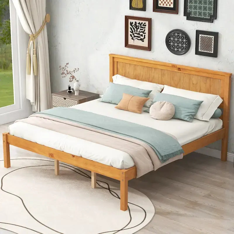 Cama con plataforma de madera de pino color espresso y cabecero