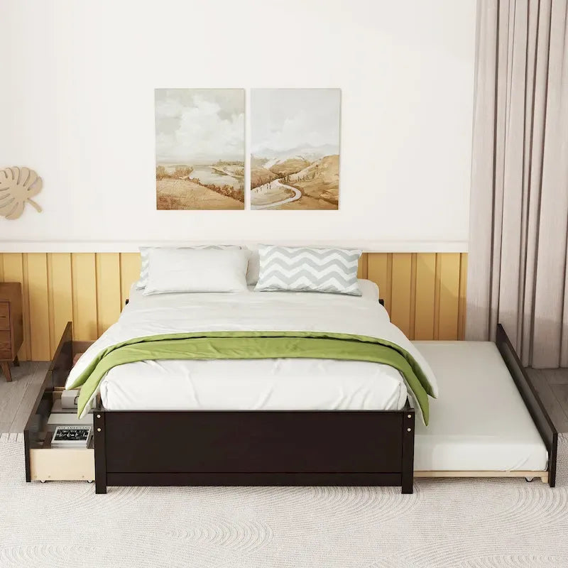 Bett in Full-Size mit zwei Schubladen