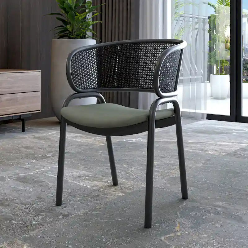 Silla de comedor moderna tapizada, con cómodo diseño de sillón y patas de hierro negro